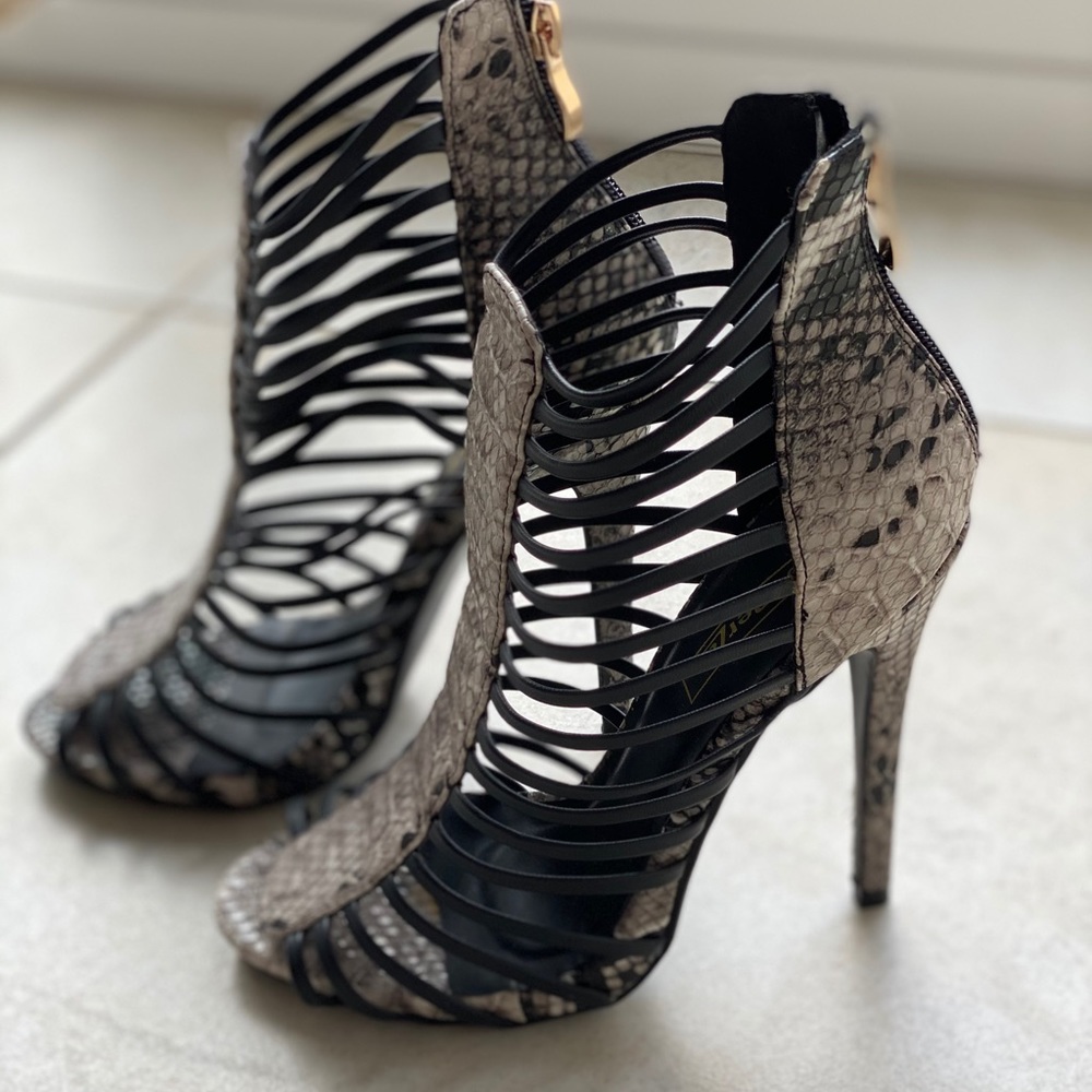 Women heels - Picture 8 of 8